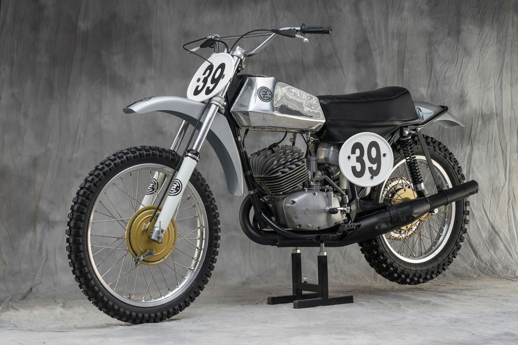 Motobilia-339